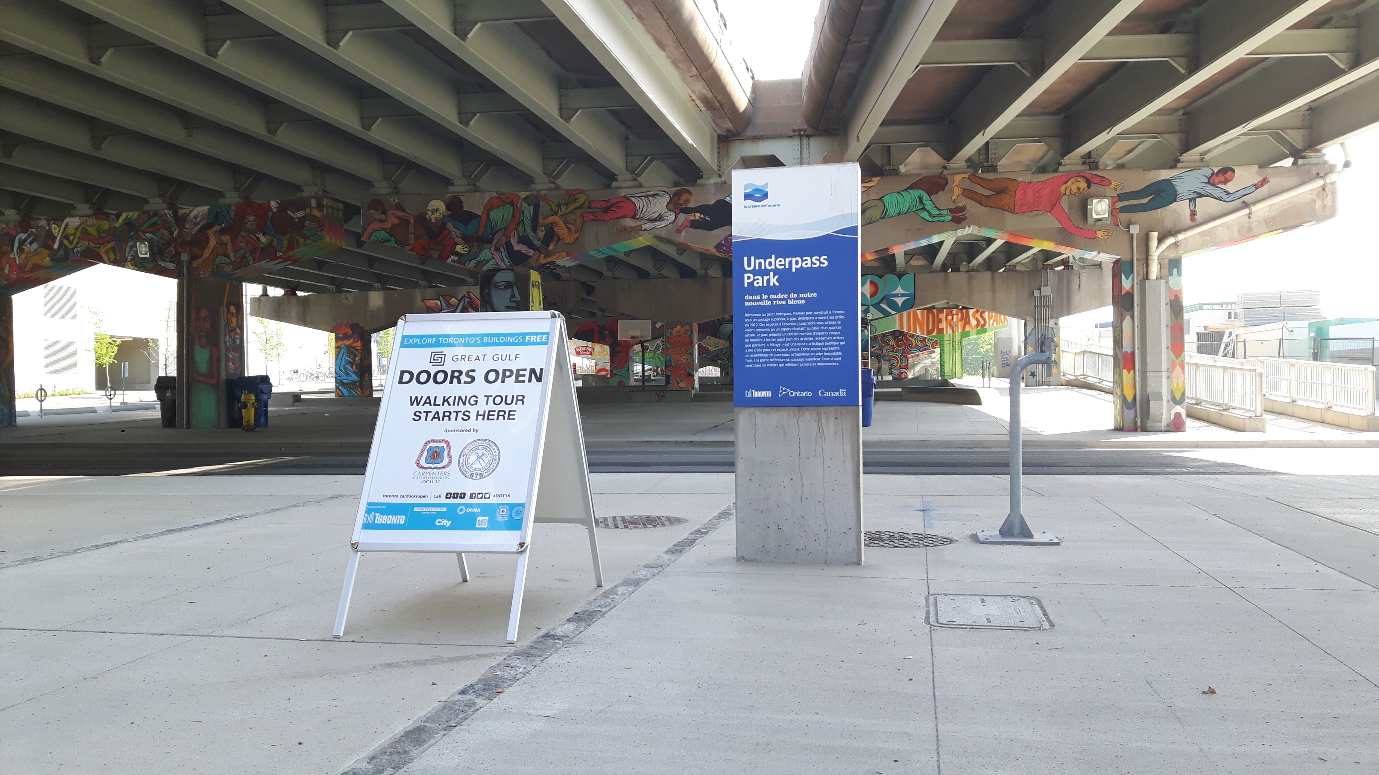 Signage indicating to visitors that the Doors Open tour begins at Underpass Park.