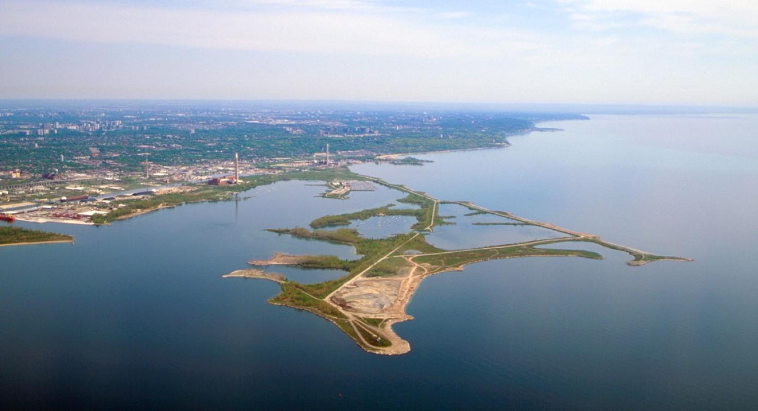 aerial view of Lake Ontario and Leslie Street Spit