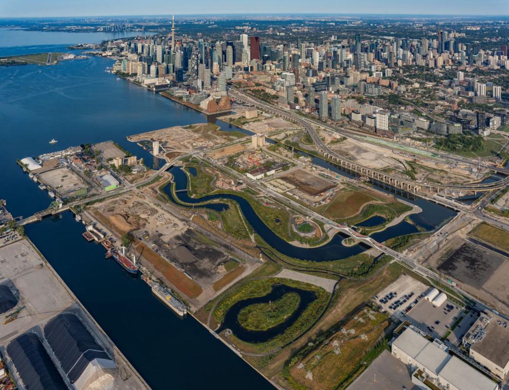 Aerial photograph of Ookwemin Minising with the Toronto cityscape in the background.