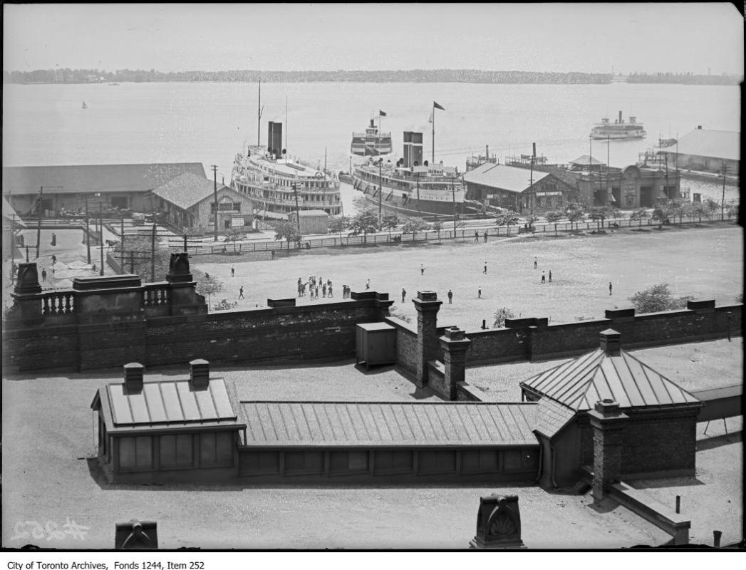 Ferry Terminal at the foot of Bay in 1910 