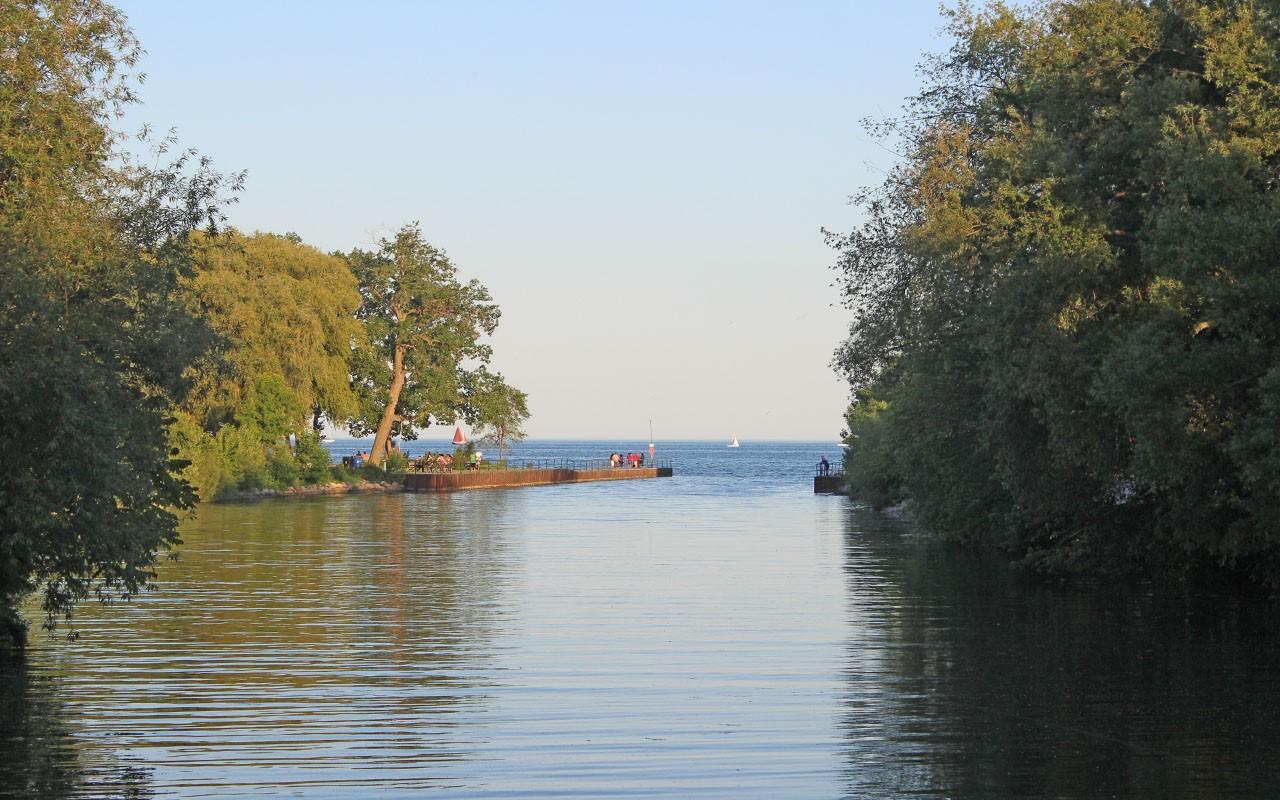 Marie Curtis Park Trail