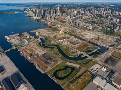 Aerial photograph of Ookwemin Minising with the Toronto cityscape in the background.
